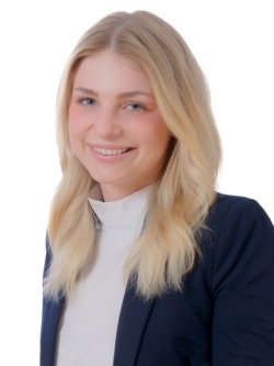 Frau Leonie Laxhuber