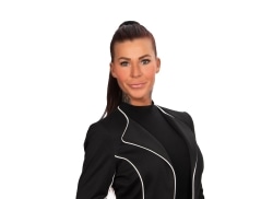 Frau Vivien Rogge