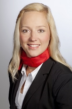 Frau Sandra Groß