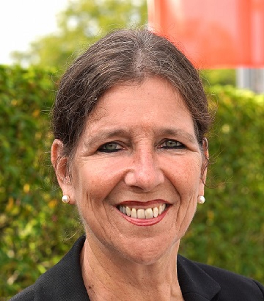 Frau Dagmar Mehling-Ewen