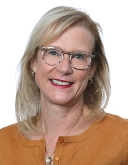 Frau Kirsten Schmidt
