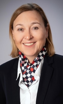 Frau Ulrike Intven