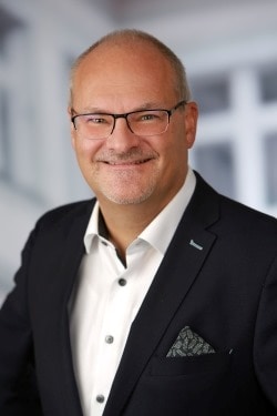 Herr Uwe Förster