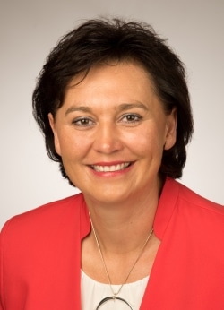 Frau Silvia Deuerling-Rehe