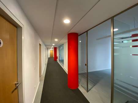 Flur - Bürofläche in 80687 München mit 0m² mieten
