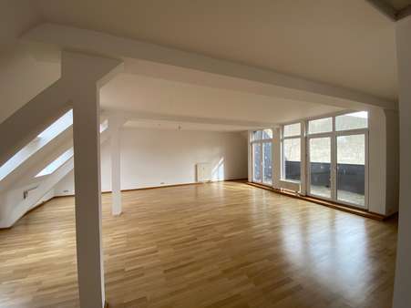 Dachgeschoss Loft - Bürofläche in 80336 München mit 0m² mieten