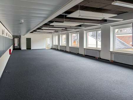 Büro 2 Büro 2 - Bürofläche in 80333 München mit 0m² mieten