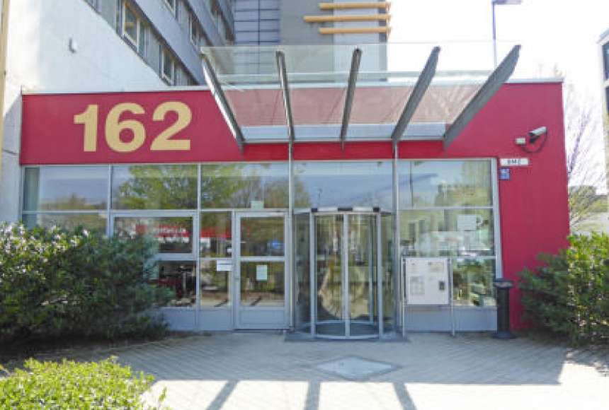 Hausansicht Hausansicht - Bürofläche in 80807 München mit 0m² mieten