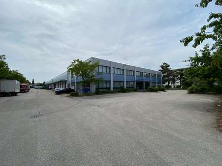 Titel Titel - Praxishaus in 85622 Feldkirchen mit 0m² mieten