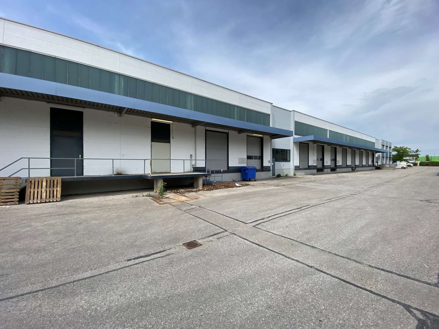 Anlieferung Anlieferung - Praxishaus in 85622 Feldkirchen mit 0m² mieten