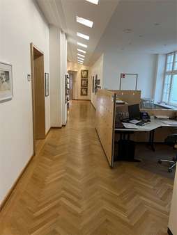 Flur 01 Flur 01 - Bürofläche in 80538 München mit 0m² mieten
