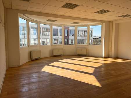 Bürofläche Bürofläche - Bürofläche in 82008 Unterhaching mit 0m² mieten