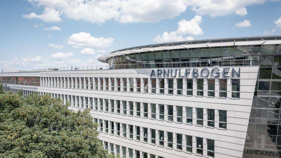 Ansicht Westseite Ansicht Westseite - Bürofläche in 80636 München mit 0m² mieten