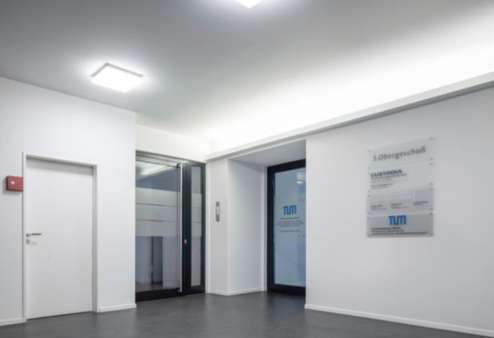Eingangsbereich Eingangsbereich - Bürohaus in 80804 München mit 0m² mieten