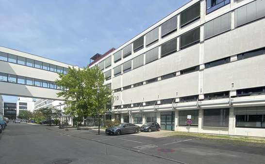 Ansicht Haus10 Ansicht Haus10 - Bürofläche in 81541 München mit 0m² mieten