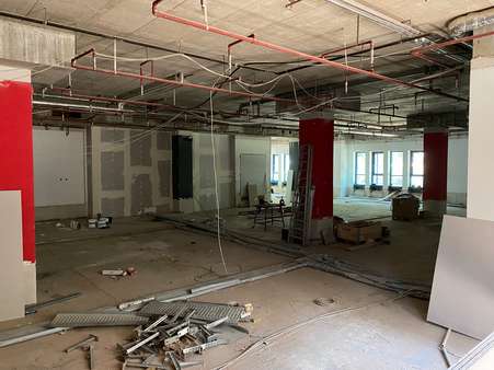 Innen 1 Innen 1 - Ladenlokal in 80805 München mit 0m² mieten
