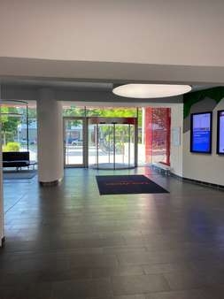 Eingangshalle - Bürofläche in 80796 München mit 0m² mieten