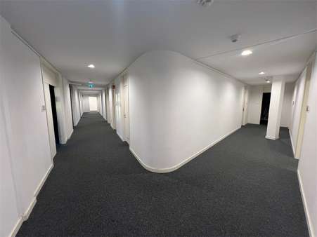 Flur Flur - Bürofläche in 80538 München mit 0m² mieten