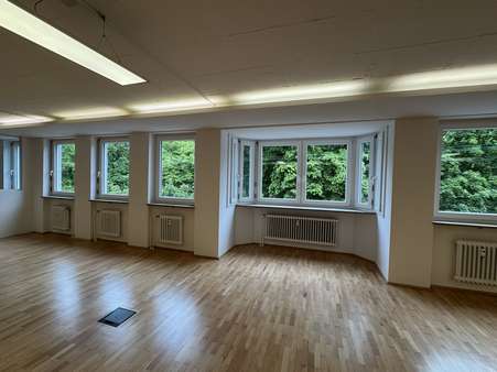 Fensterfront - Bürofläche in 80469 München mit 0m² mieten