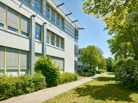 Außenansicht 1 - Bürofläche in 85737 Ismaning mit 0m² mieten