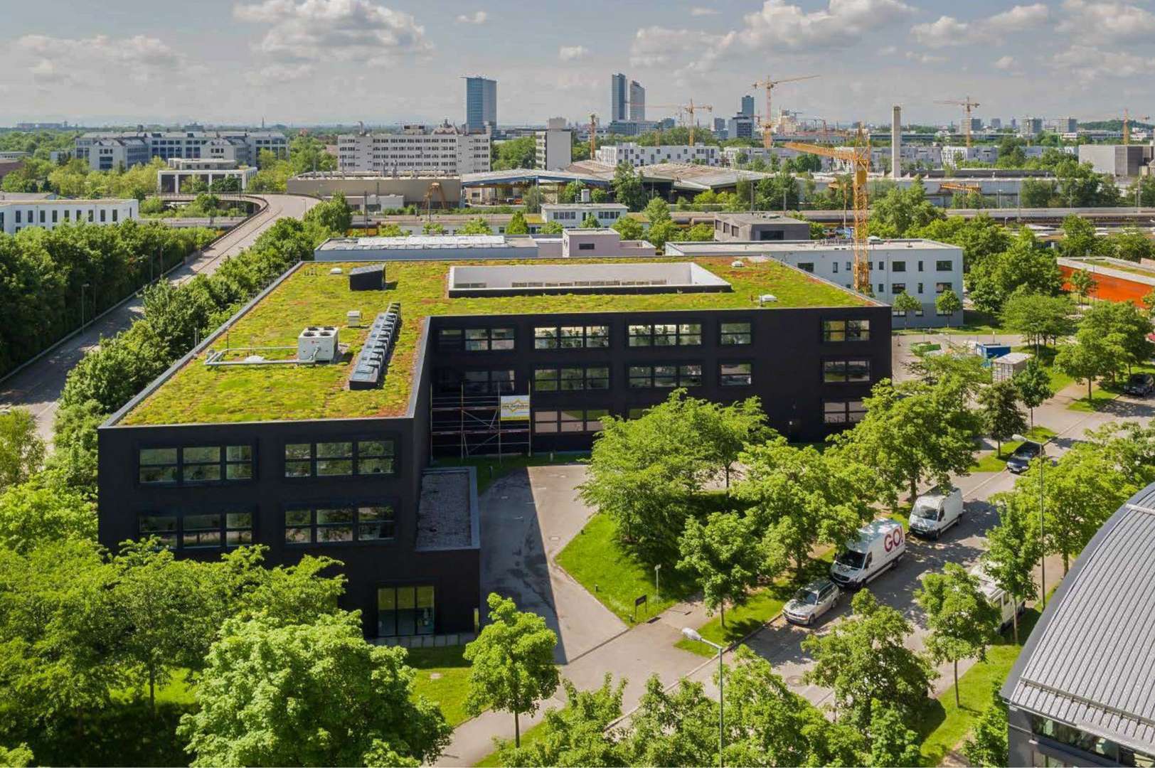 Objektansicht  - Bürofläche in 80939 München mit 0m² mieten