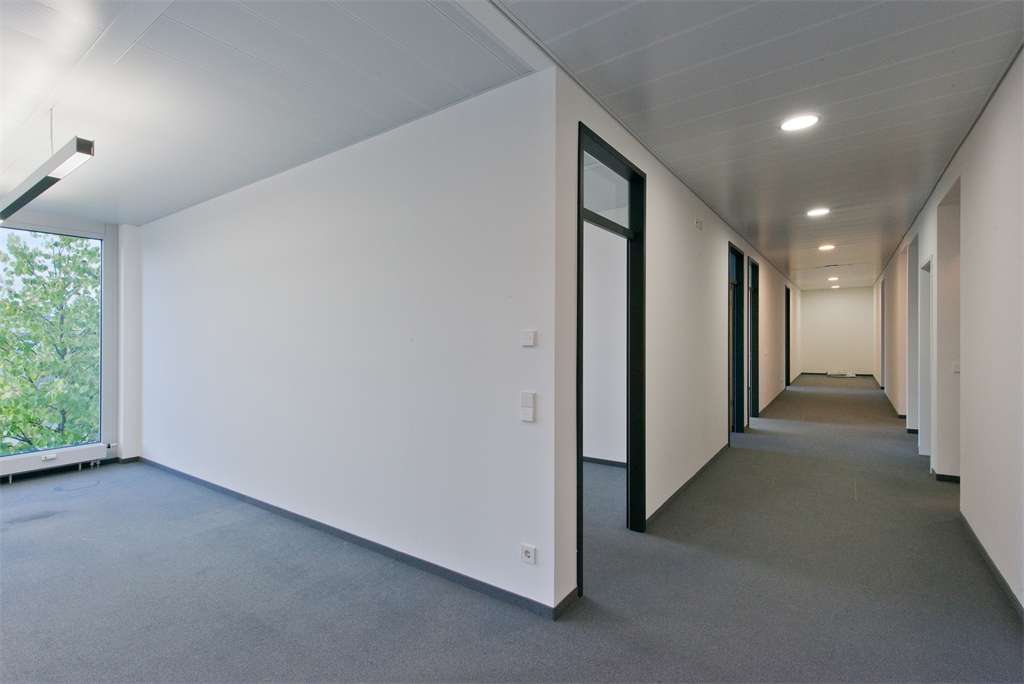 Flur - Bürofläche in 81829 München mit 0m² mieten