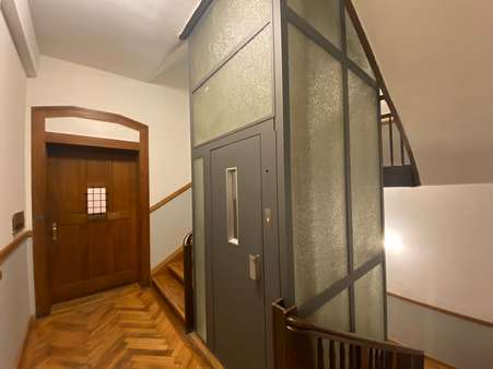 Treppenhaus - Bürofläche in 80803 München mit 0m² mieten