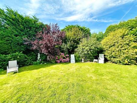 Blick in den grünen Garten - Einfamilienhaus in 44879 Bochum / Linden mit 245m² kaufen