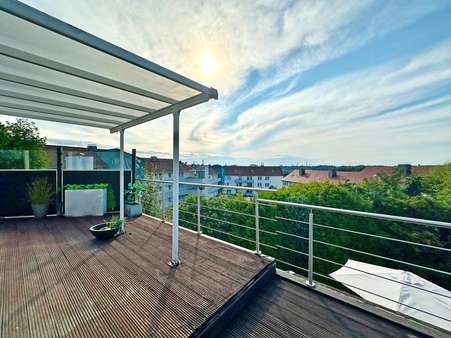 Dachterrasse im Obergeschoss - Einfamilienhaus in 44879 Bochum / Linden mit 245m² kaufen