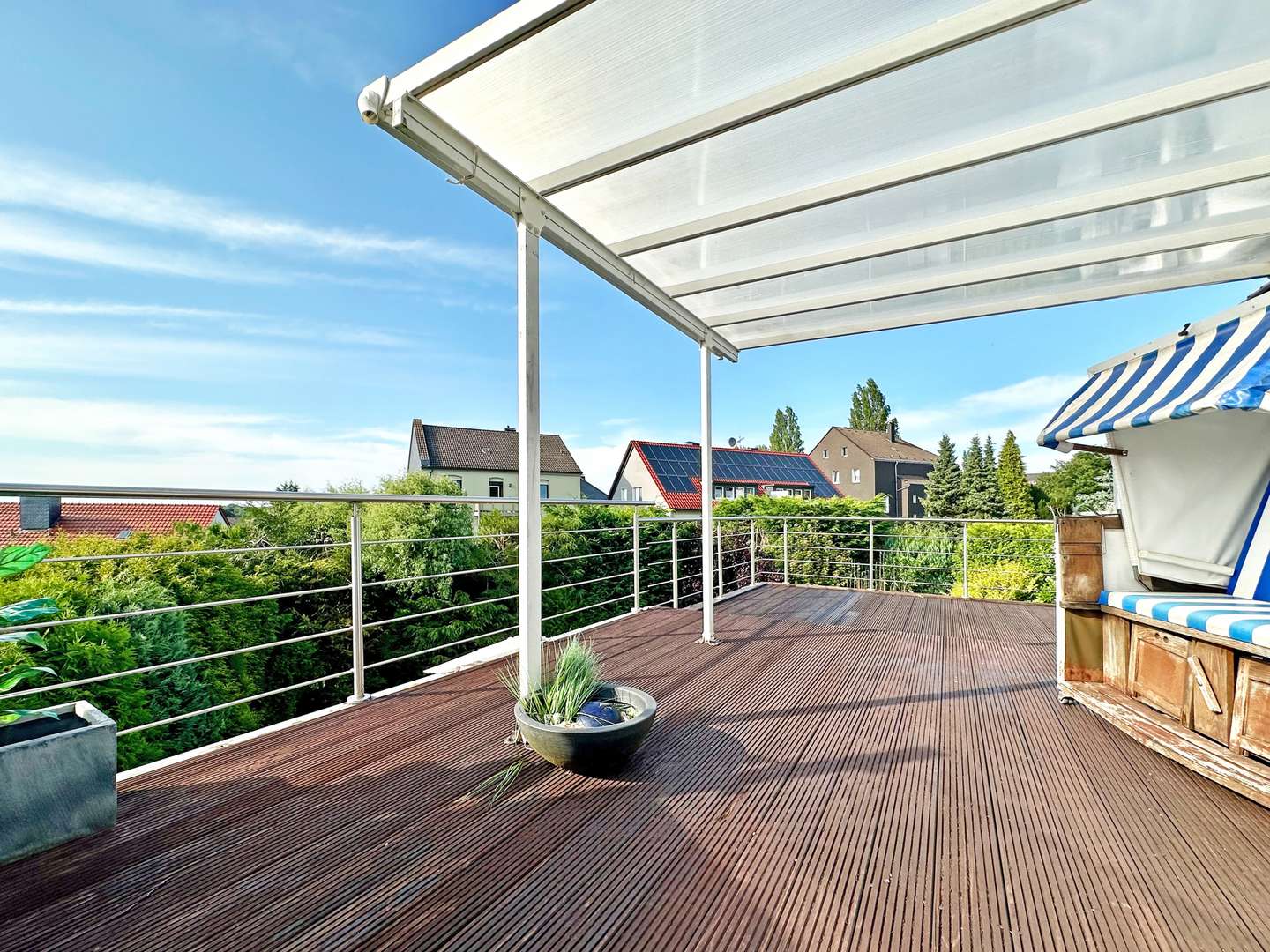 Dachterrasse mit Überdachung - Einfamilienhaus in 44879 Bochum / Linden mit 245m² kaufen