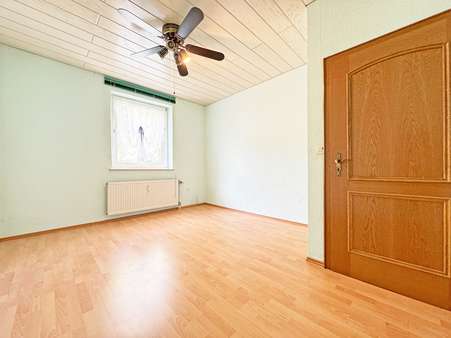 Schlafzimmer 1 - Etagenwohnung in 44807 Bochum / Riemke mit 73m² kaufen