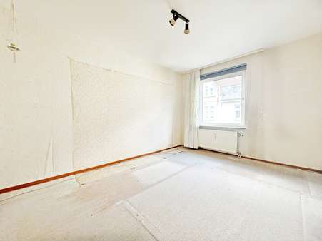 Wohnzimmer - Etagenwohnung in 44807 Bochum / Riemke mit 73m² kaufen