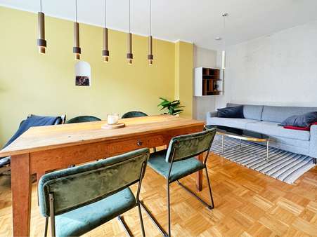 Wohnzimmer - Dachgeschosswohnung in 44807 Bochum mit 58m² kaufen