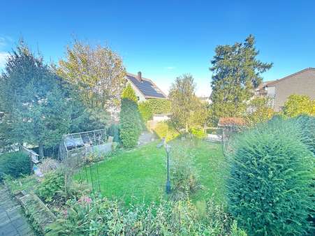 Blick in den Garten - Mehrfamilienhaus in 44879 Bochum mit 352m² kaufen