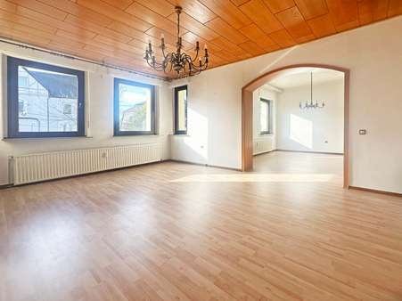 Wohnzimmer EG - Mehrfamilienhaus in 44879 Bochum mit 352m² kaufen