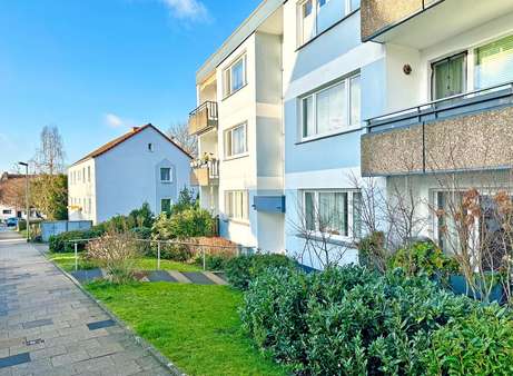 Balkon (rechts) der vermieteten Wohnung - Etagenwohnung in 45529 Hattingen mit 89m² als Kapitalanlage kaufen