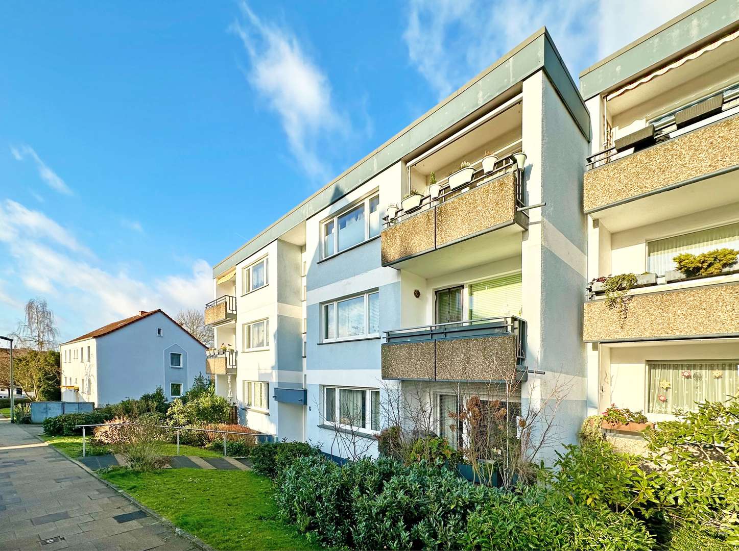 Vorderansicht - Etagenwohnung in 45529 Hattingen mit 89m² als Kapitalanlage kaufen