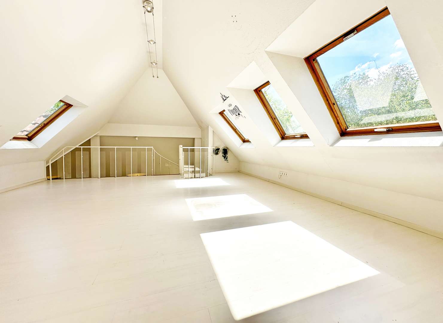 Raumwunder Galeriegeschoss - Maisonette-Wohnung in 44795 Bochum mit 163m² kaufen