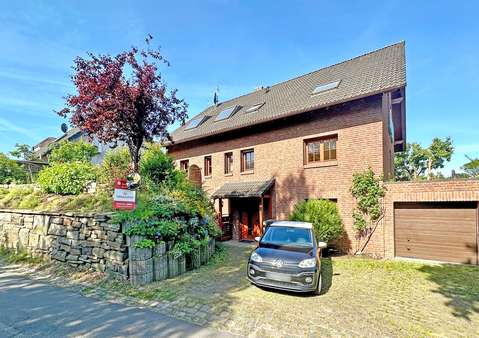Ihre Chance auf das ersehnte Eigenheim! Ihre Chance auf das ersehnte Eigenheim! - Mehrfamilienhaus in 58454 Witten mit 243m² kaufen