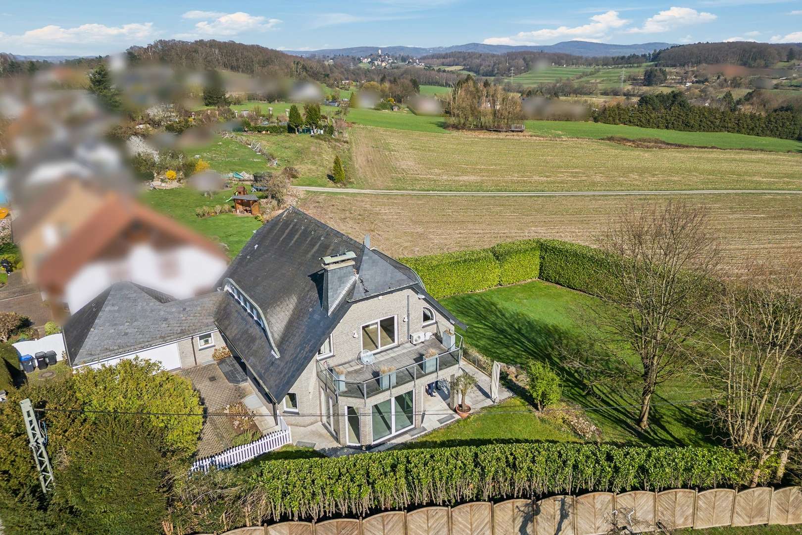 Freistehend in Traumlage  - Einfamilienhaus in 58456 Witten mit 312m² kaufen