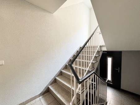 Treppenhaus - Mehrfamilienhaus in 44795 Bochum mit 378m² als Kapitalanlage kaufen