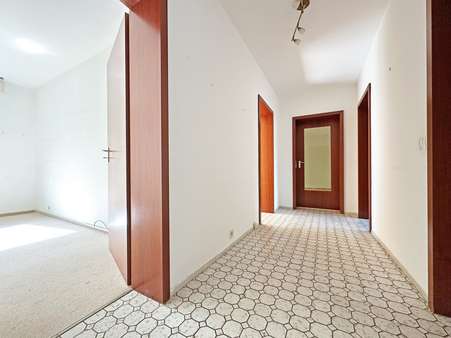 Diele - Erdgeschosswohnung in 44892 Bochum mit 99m² kaufen