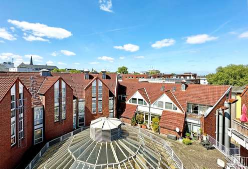 Blick vom Schlafzimmer - Maisonette-Wohnung in 44787 Bochum mit 94m² kaufen