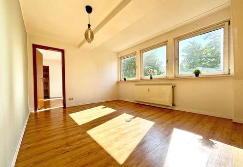 Heller Wohnbereich - Dachgeschosswohnung in 44795 Bochum mit 50m² kaufen