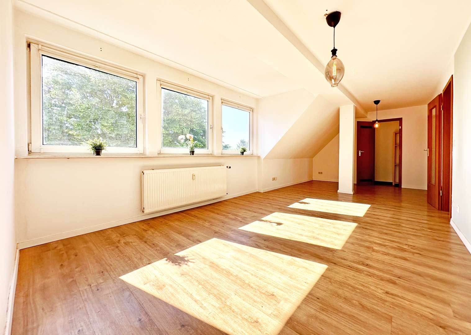 Wohnzimmer - Dachgeschosswohnung in 44795 Bochum mit 50m² kaufen