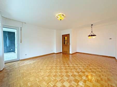 Wohnzimmer - Erdgeschosswohnung in 44879 Bochum mit 67m² kaufen