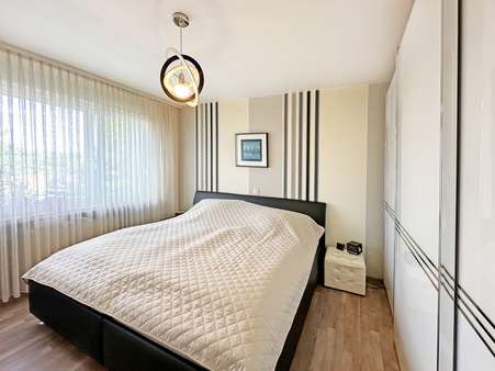 Schlafzimmer - Etagenwohnung in 44869 Bochum mit 78m² kaufen