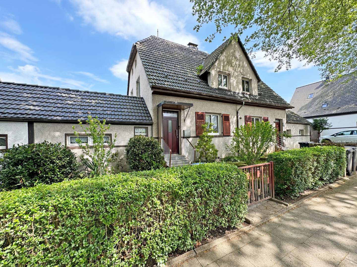 Vorderansicht - Doppelhaushälfte in 44793 Bochum mit 119m² kaufen