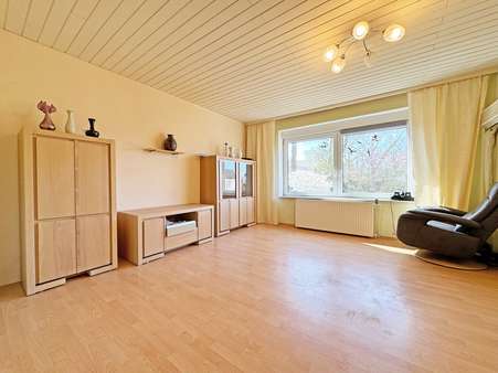 Wohnzimmer - Doppelhaushälfte in 44793 Bochum mit 78m² kaufen