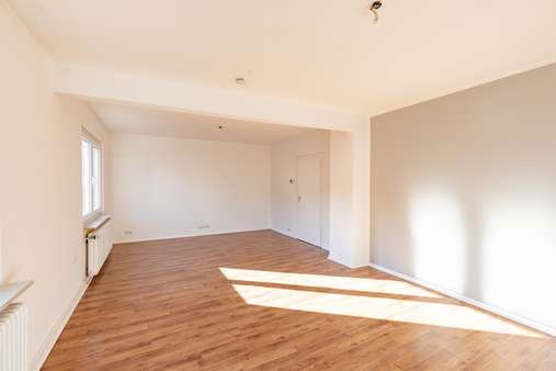 Wohn-/Esszimmer - Etagenwohnung in 44789 Bochum mit 98m² kaufen